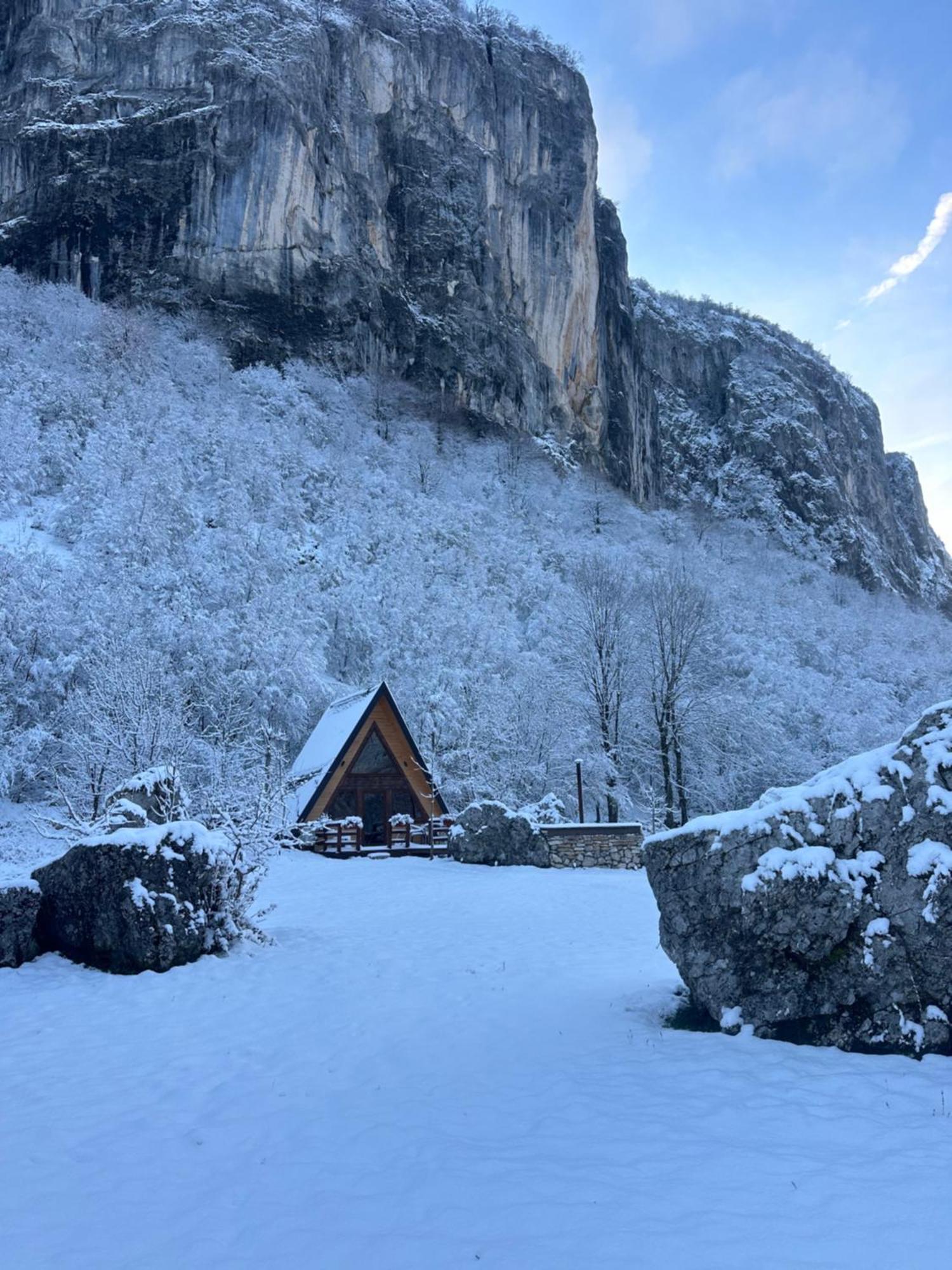 Etno Apartmani Komarnica Savnik Exterior foto